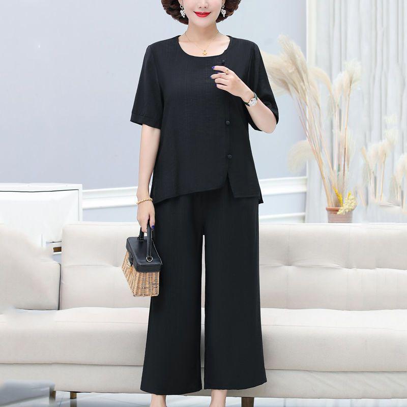 Mom's Summer Cotton Linen Two-Piece Set: Stylish, Casual Outfit for Middle-Aged and Elderly Women