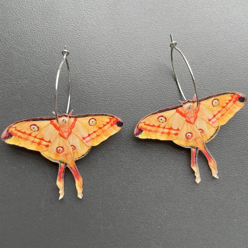 1Pair Cute Butterfly Woman Dangle Earrings Acrylic Gradient Colorful Moth Drop Earrings for Y2K Girl Birthday Gift