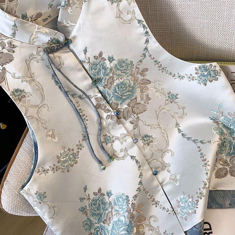 Antique vest women's disc buckle jacquard embroidery fashion temperament vest cardigan women's high-end top