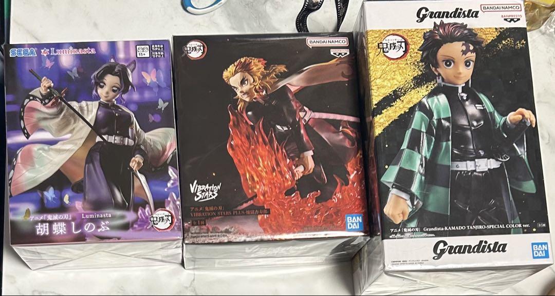 

[USED] Demon Slayer: Kimetsu no Yaiba Figure Tanjiro Rengoku (only Kochou x2)