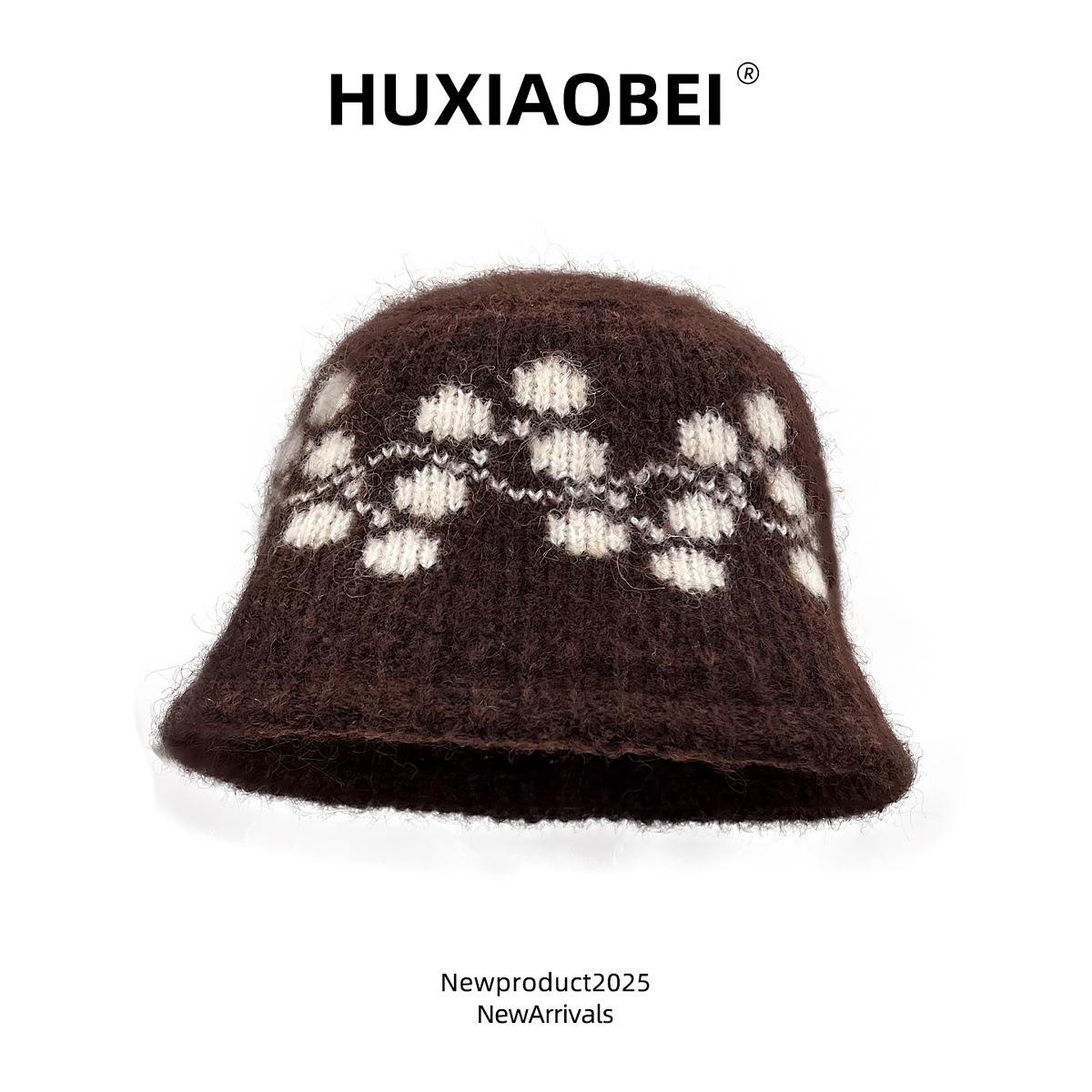 Fair Island wind jacquard knitted hat women s autumn and winter warm 2025 new Maillard retro brown versatile ear hat M（56-58cm）