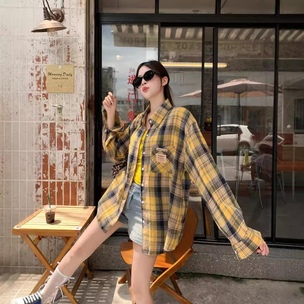 Women's Point Collar Long Sleeve Shirt Loose Fit Vintage Plaid Casual Button Down Blouse