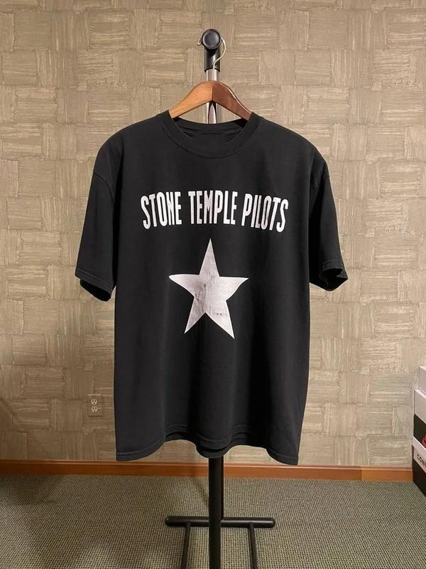 

Stone Temple Pilots Band Gift for Fan S to 5XL T-shirt Unisex T-Shirt XXXL