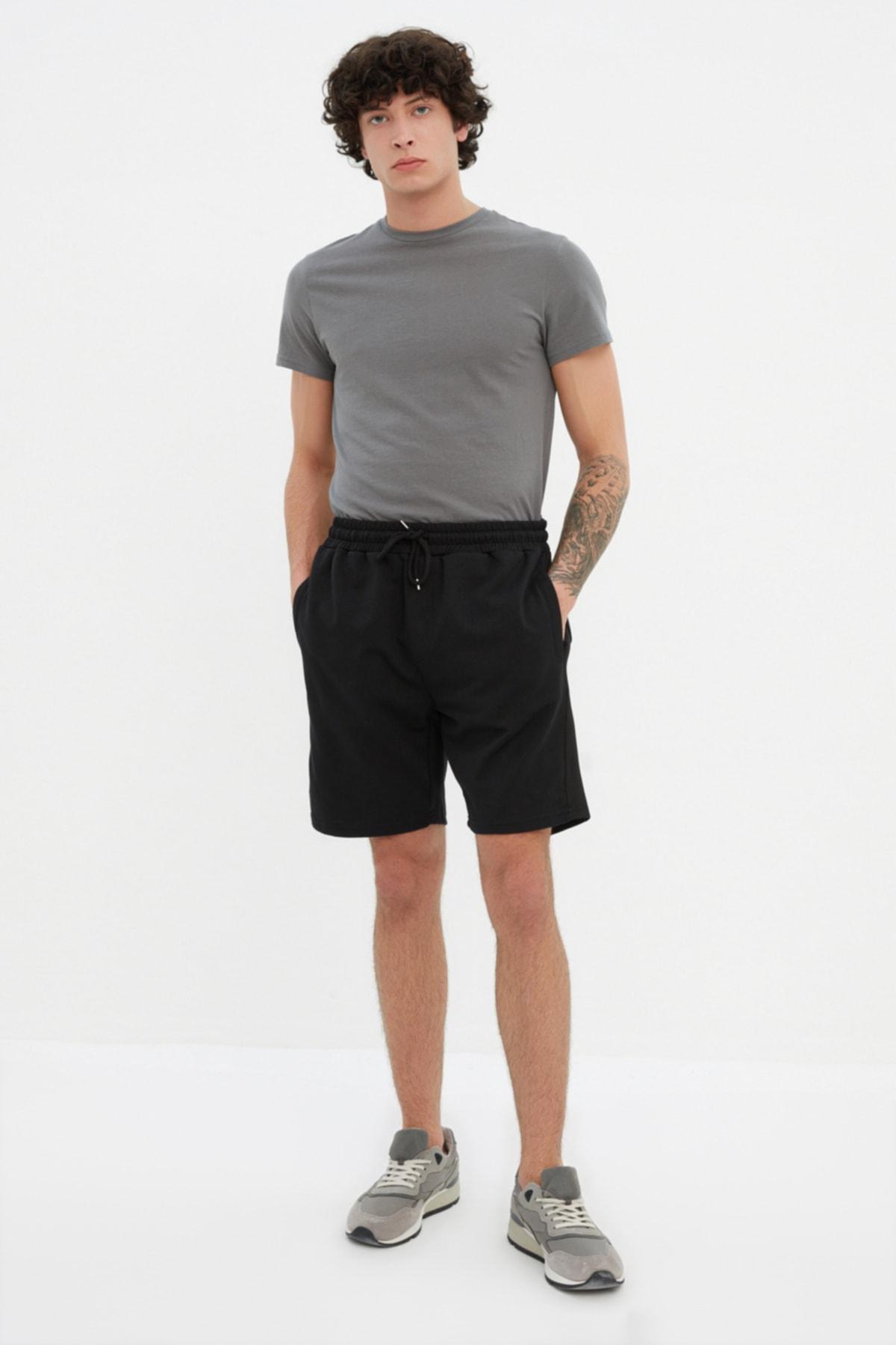 

Черные мужские шорты и бермуды TMNSS20SR0142