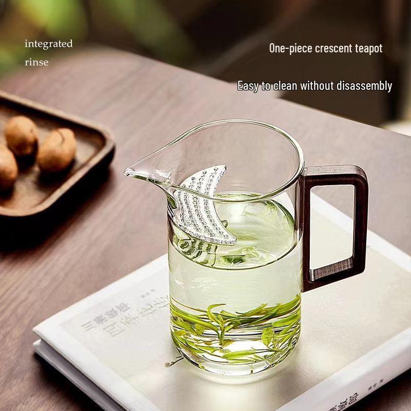 Heat-Resistant Glass Tea Brewing Cup with Wooden Handle, Integrated Strainer, and Separator. 400-1000ml