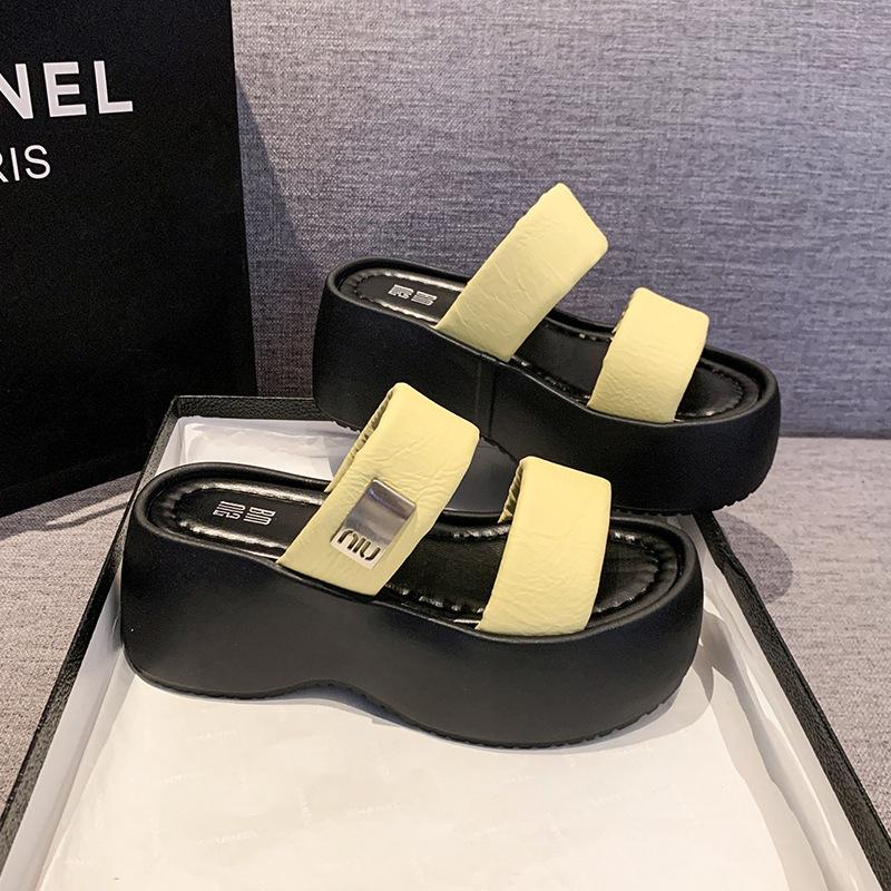 

Шлепанцы на платформе-маффине, женская летняя обувь 2025, новые высококлассные пляжные сандалии, суперпопулярные повседневные крутые шлепанцы от интернет-знаменитости 40 жёлтый