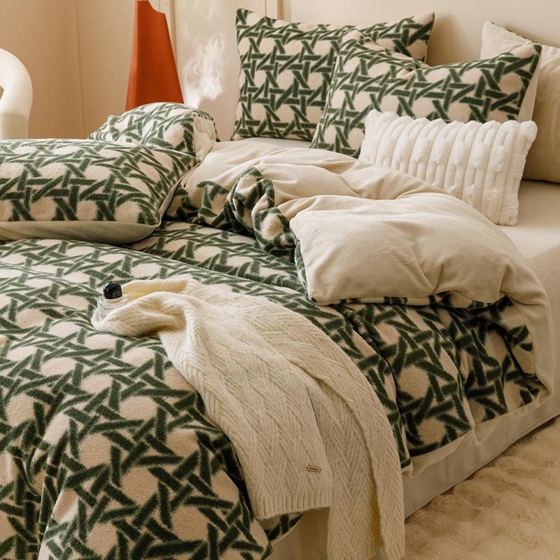 High-Grade Gorgeous A Version 350G Dolly Cashmere B Version 230G Thermal Oxygen Fleece Four-Piece Set Thickened Milk Fleece Sheets