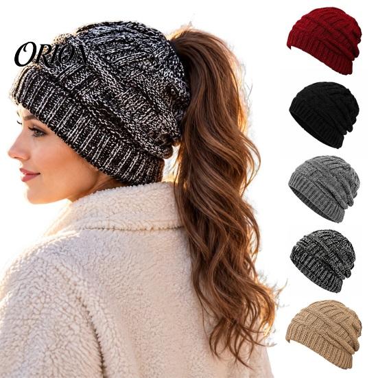Easy Match Winter Cap Women's Ponytail Beanies, Warm Cable Knit Hat with Practical Gift for Her Hole, Thick Acrylic Outdoor Cold Weather Skull Ladies