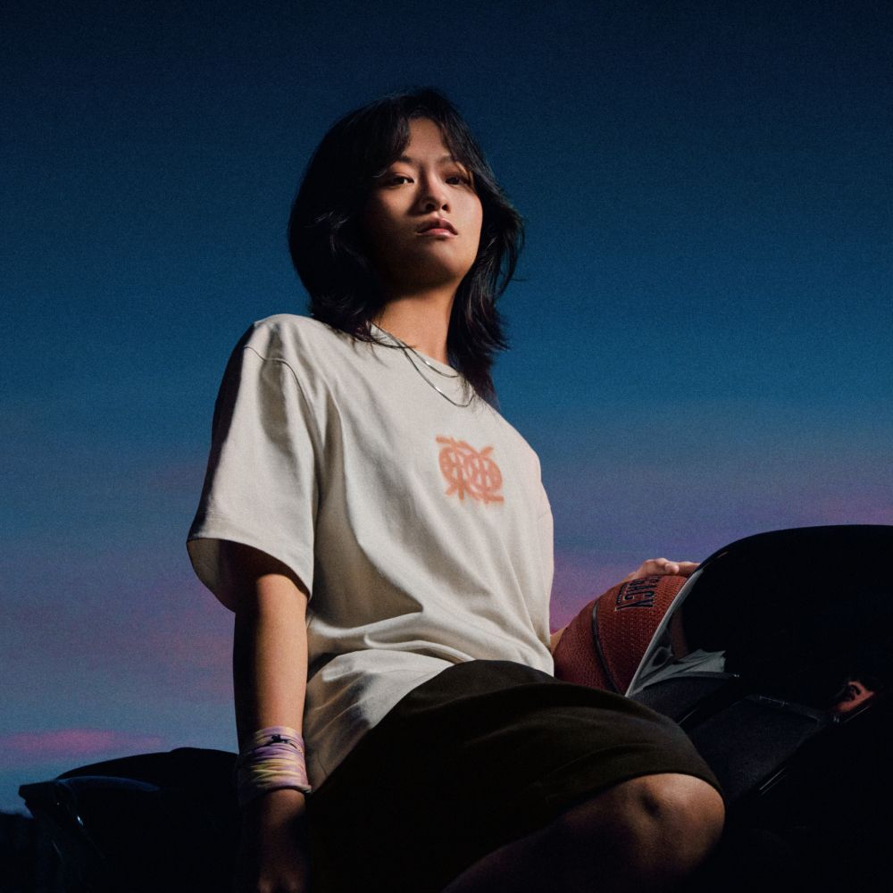 Jordan T Shirts Women s White/Orange Crew Neck XS