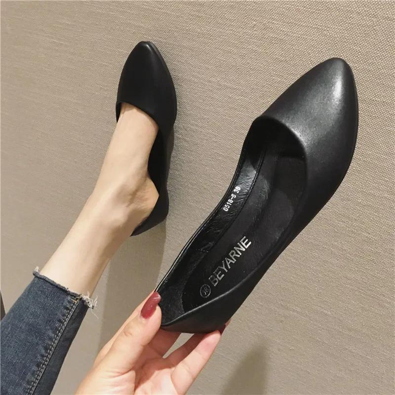 Fashion Women Flat Shoes Flat Bottomed Pointed Shallow Mouthed Single Shoes Women's Glossy Soft Leather Sole Boat Shoe Floating Shoes