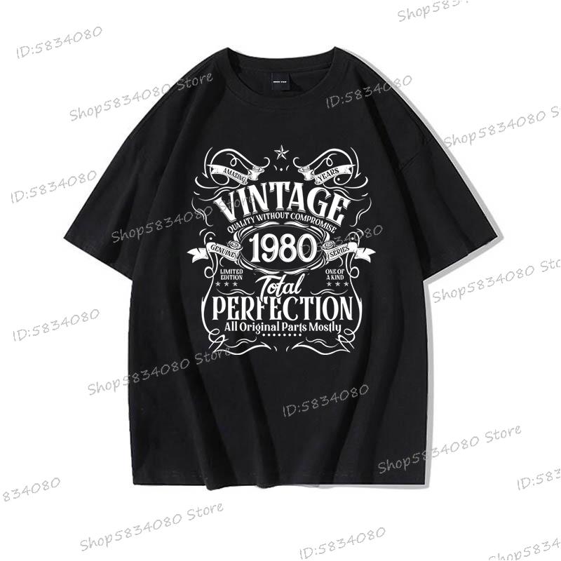 Vintage 1982 Total Perfection Print T Shirt Summer Unisexs Womens Tops Birthday Gift Tops Made In 1980 To 1989 Streetwear Clothes