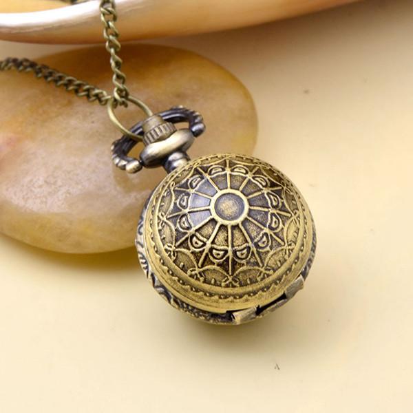 Encantador Regalo de Navidad Snitch Dorada Bola Alada Retro Reloj Collar Con Atractivo Vintage Atemporal
