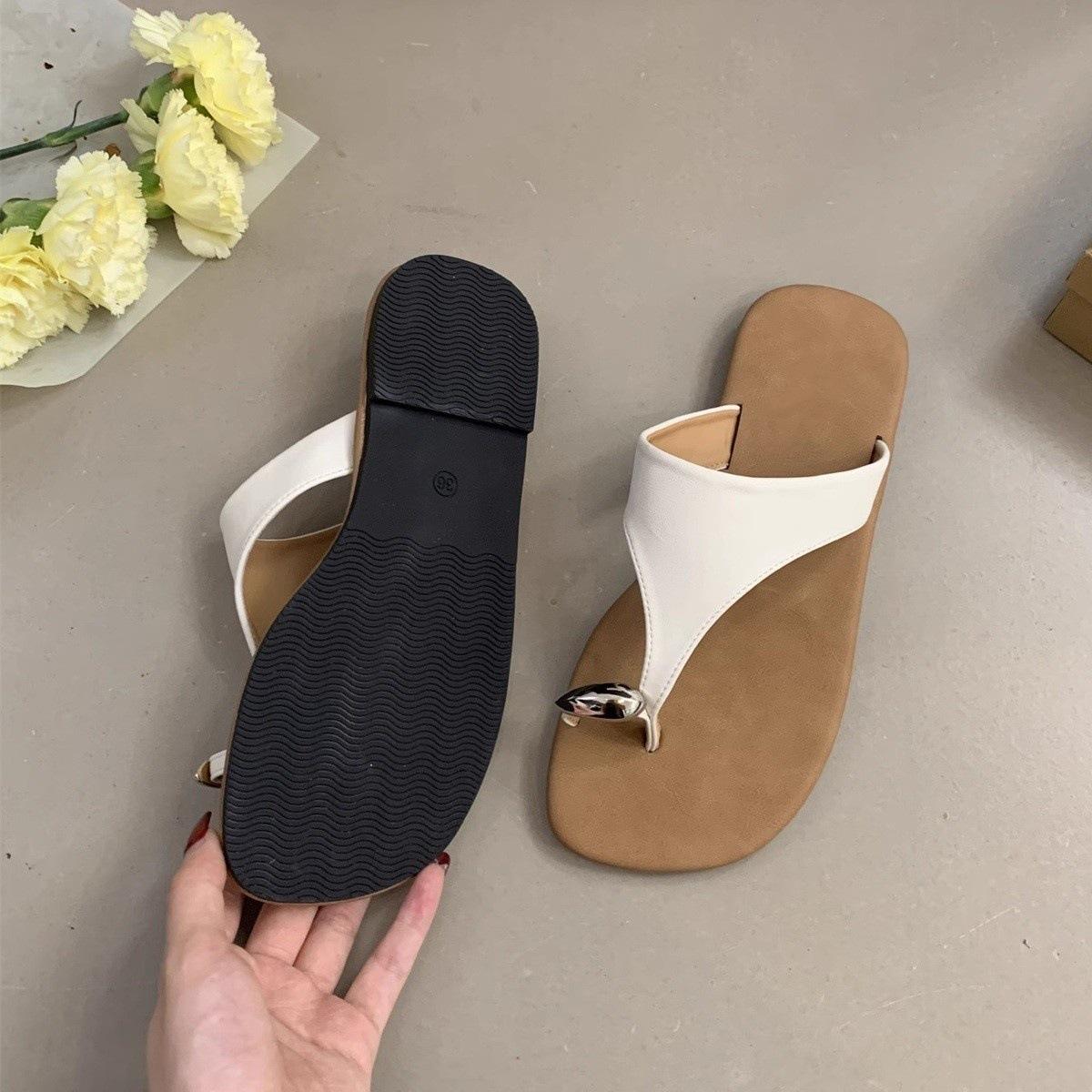 

Модный набор шлепанцев для женщин, чтобы носить летом, корейские шлепанцы для женской обуви на плоской подошве для морского отдыха, пляжная обувь, красивые сандалии 40