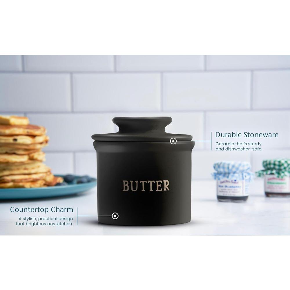 

Yellow oil tank with lid, can be coated with butter, butter preservative with water line can be placed on the table чорний