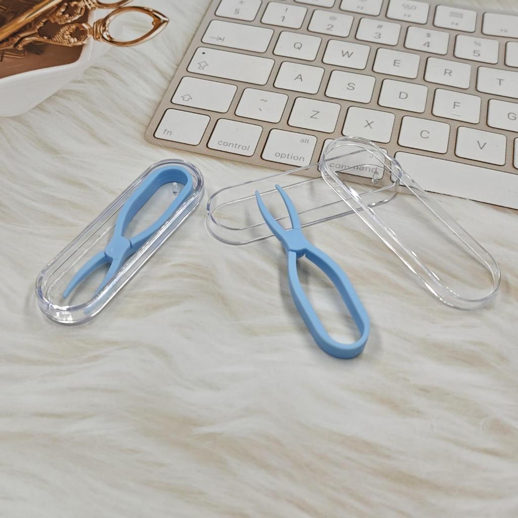 Contact Lens Applicator Kit: Lens Case, Inserter, Remover, Tweezers, Suction Stick, and Auxiliary Tool for Women.