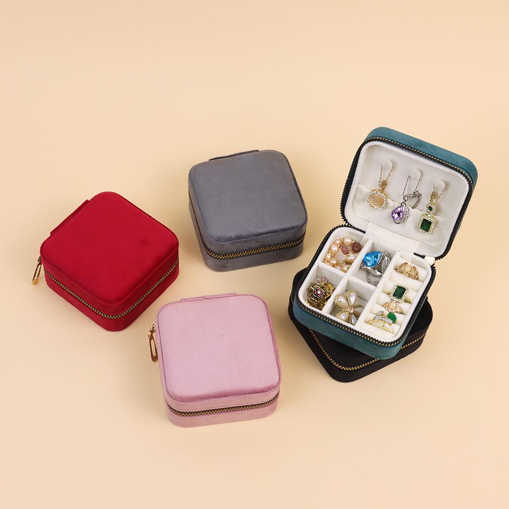 Elegante Schmuckschatulle aus Samt für Ohrringe & Halsketten - Tragbare Reiseaufbewahrungs- & Ausstellungsbox