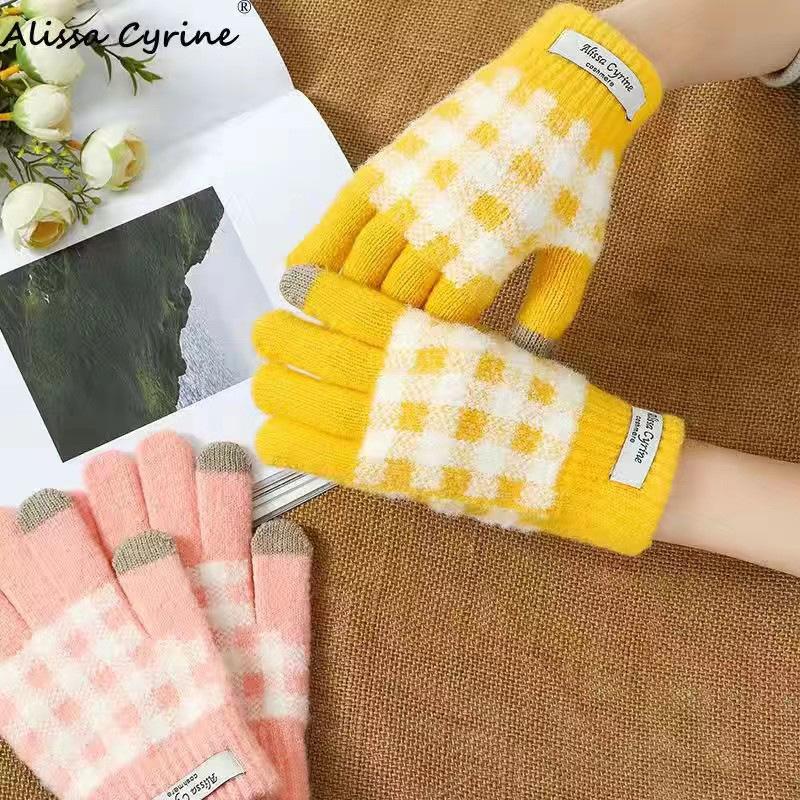 New Autumn and Winter Products, Plus Velvet and Thickened Full-finger Warm Plaid Gloves, Fashionable and Trendy Touch-screen Knitted Gloves