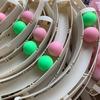 Wall-mounted interactive toy with rolling ball plastic self-play no battery required random colors for cats