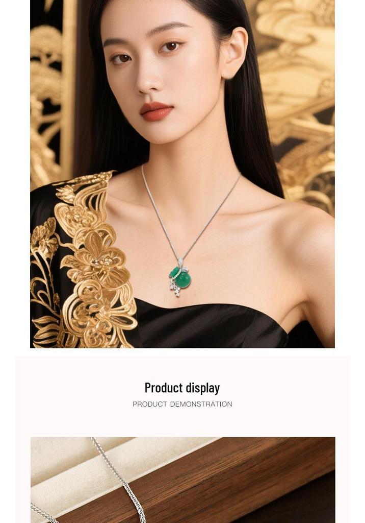 Ice-Green Chalcedony Fortune Coin Purse Necklace for Women with Diamond Inlays - Elegant Versatile Clavicle Chain Gift