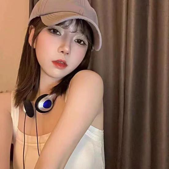 Headphones Wired Earphones Low Latency Clear Telescoping Design Sound Quality Ultralight On-Ear Headphones