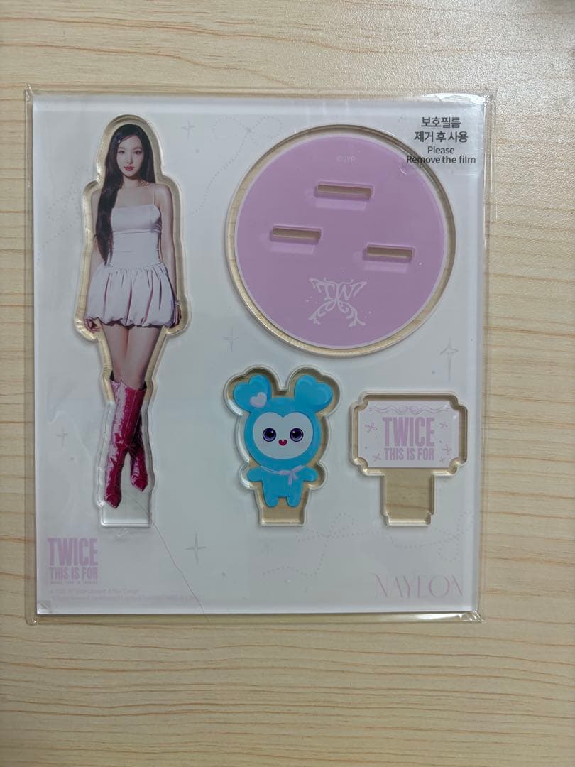 [USED] TWICE NAYEON Acrylic Stand