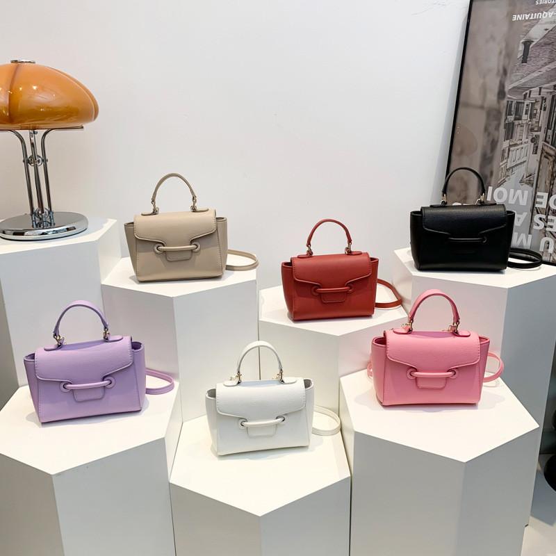 Pu Color Solid Crossbody Bag Women With Lock Closure Mobile Pocket Casual Use