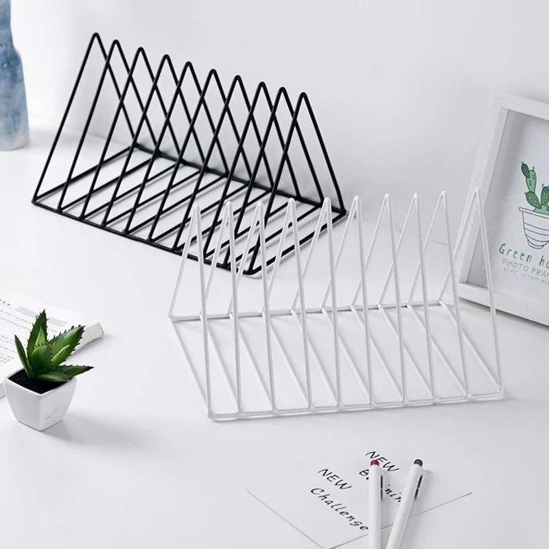 Nordic Wrought Iron Creative Triangle Bookshelf Iron Lp Record Rack Triangle Book Holder Magzine Desk Desk Storage Organizer