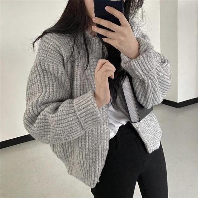 Short Zipper Sweater Jacket Women's Fall and Winter Round Neck Senior Sense of Lazy Wind Knitted Cardigan