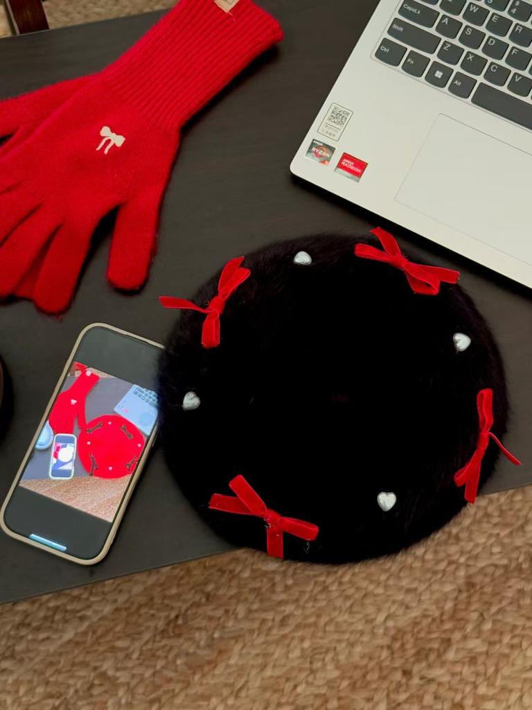Winter Hats Woman Rabbit Fur Bow Beads Beret Women Sweet Painter Cap French Berets Woman Red Black White Flat Cap