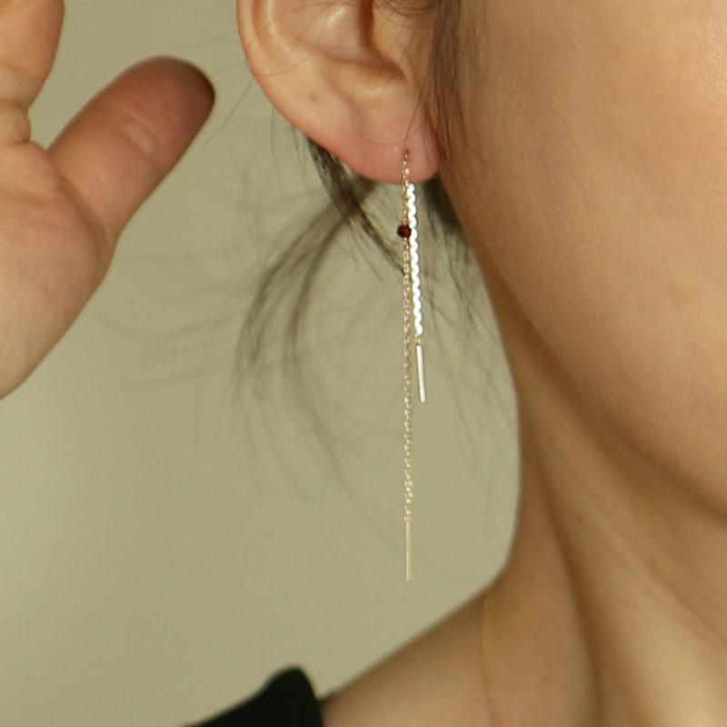 UNI.J Ruby Single Long 14k Gold Earring Ie398