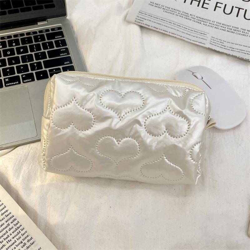 

411263 Love pattern cosmetic bag stationery pencil bag large capacity sundries storage bag travel wash multi-purpose