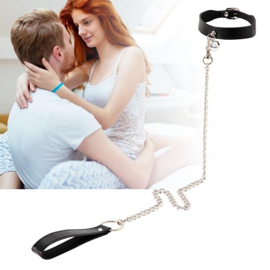 Zestaw Czarny Skórzany Naszyjnik Choker i Smycz dla Kobiet Regulowany Gotycki Czarny Łańcuszek z Dzwoneczkiem na Klubowe Imprezy Rave BDSM Cosplay