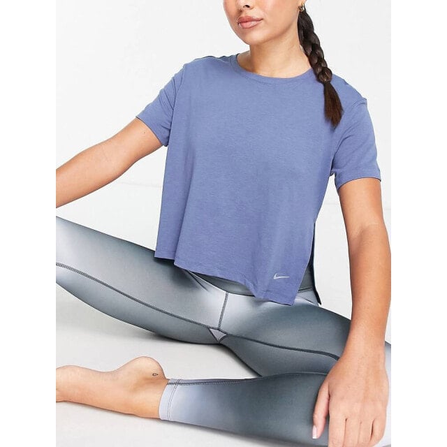 

Розовая футболка с разрезом по бокам Nike Yoga Essentials dri fit