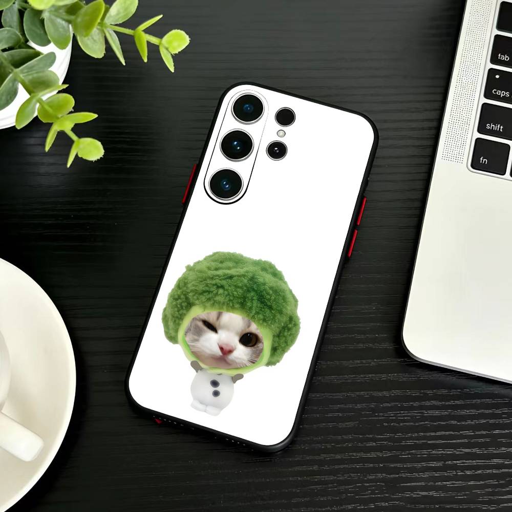 Goofy Cats Big Eyes Phone Case For Samsung S26,S25,S24,S23,S22,S21,S20,Plus,Fe,Lite,Others Black Cover