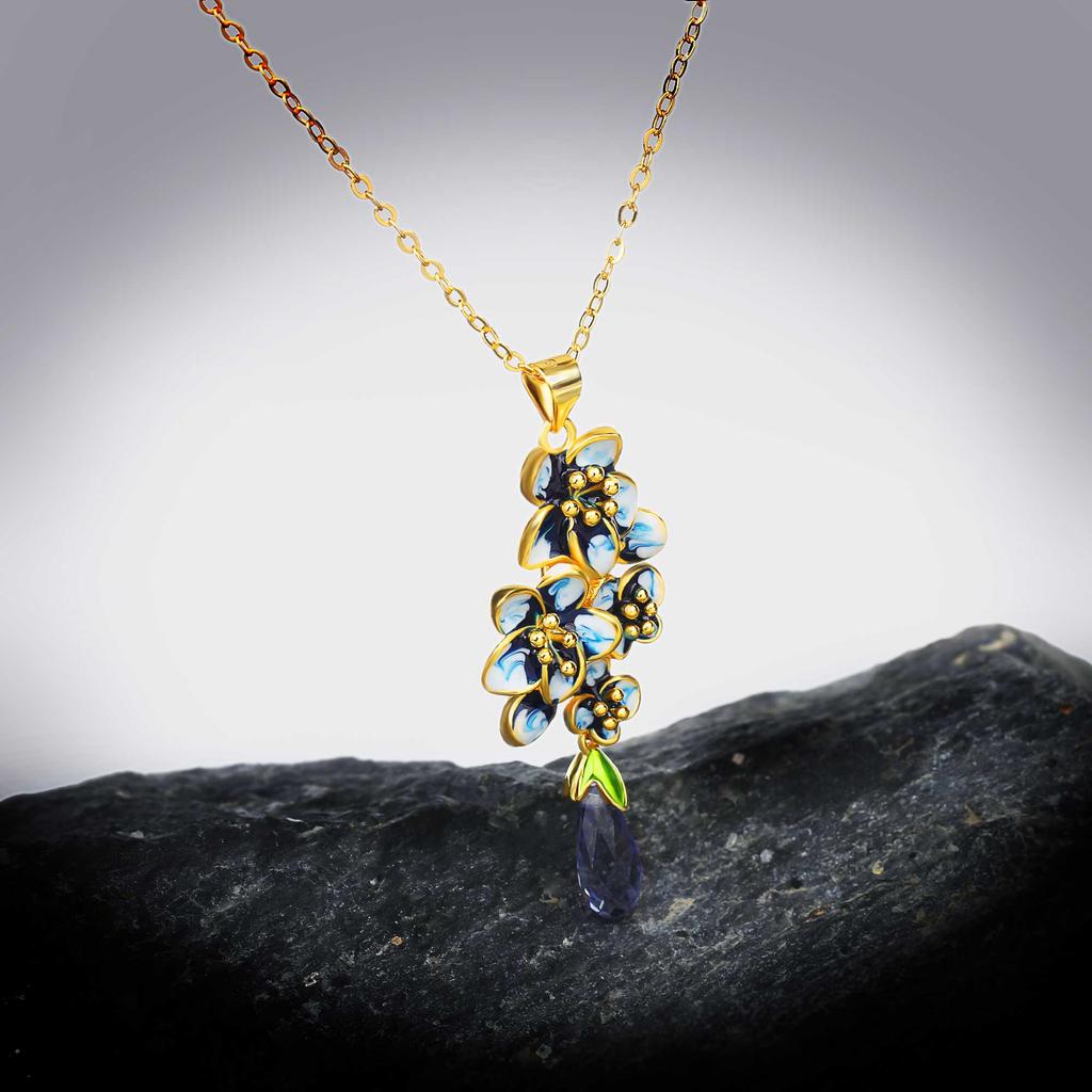 Elegant Women's for Necklace Pendant Gold Flower Pendant Clavicle Chain Exquisite Handmade Enamel Women's Necklace Sweater Chain