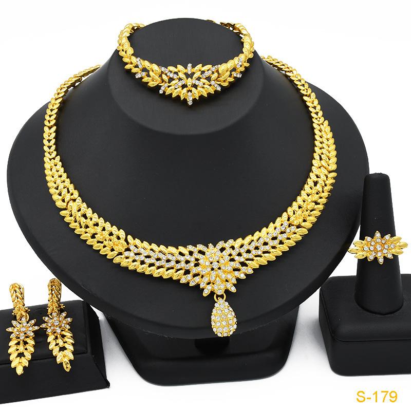 Dubai Bridal Necklace Bracelet Earrings Ring Four-piece Nigerian Flower Rhinestone Jewelry Set 2026