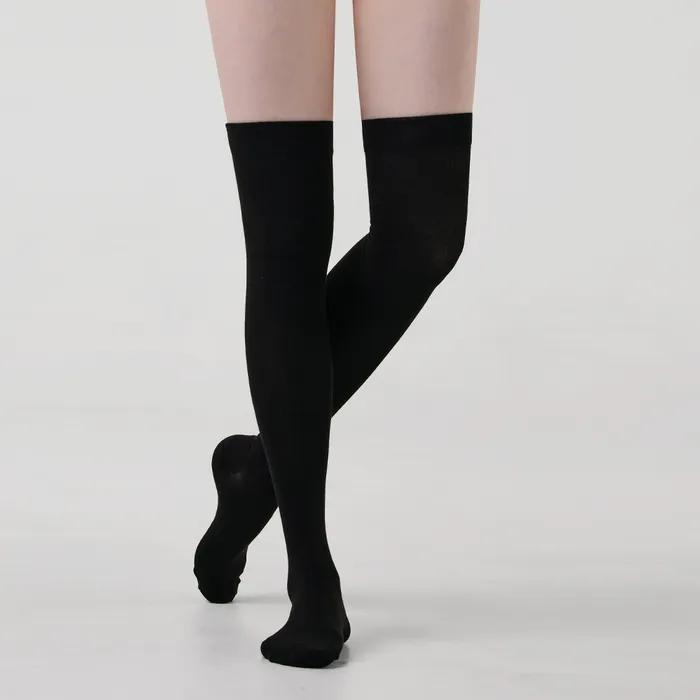 Basic cotton knee-high socks
