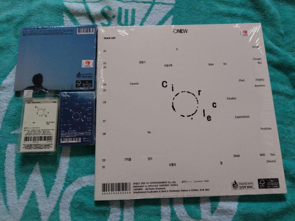 [USED] ONEW The 1st Album Circle All 4 types with bonus