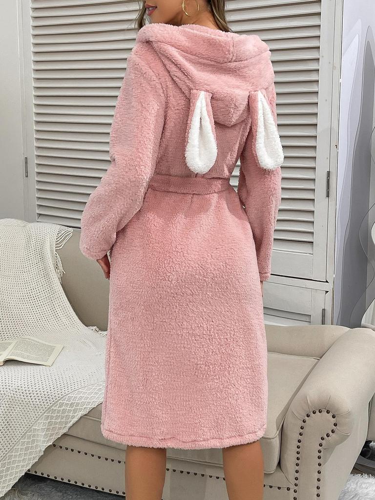 Cozy European & American Autumn/Winter Fleece Bathrobe - Plush, Solid Color, Comfortable Home Pajamas.