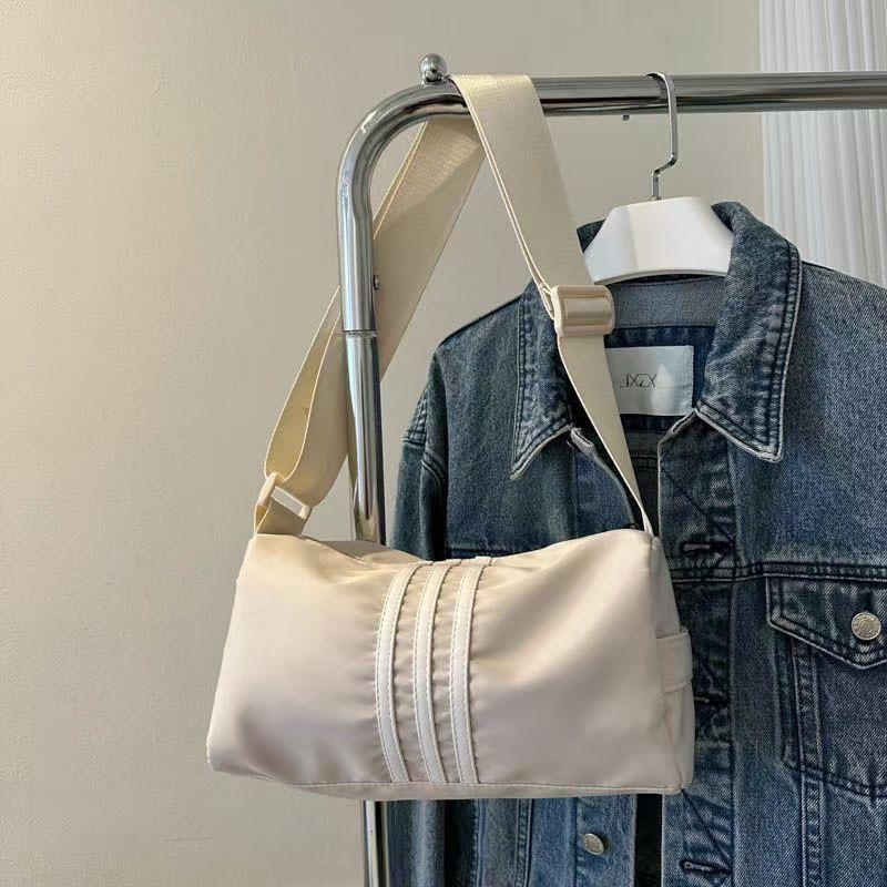 

Нишевая сумка кроссбоди Niche Toast 2024 в спортивном стиле: Полосатая сумка через плечо с несколькими карманами