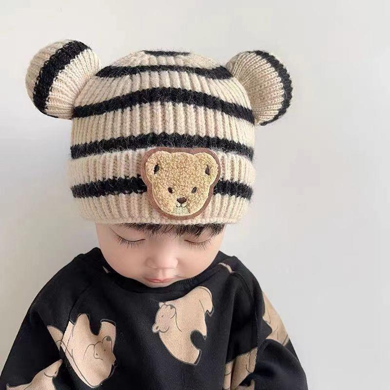 Autumn and Winter Children's Warm Hat, Cute Striped Bear Hat, Korean Style Baby Matching Double-ball Knitted Hat for Boys and Girls