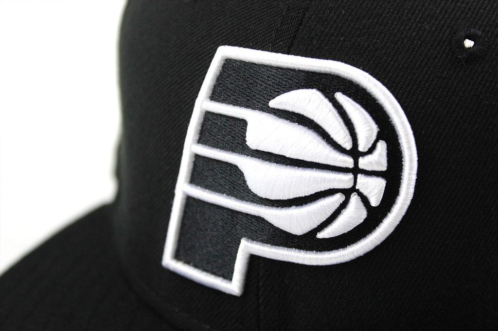 NEW ERA 9FIFTY Snapback Cap Black And White NBA Eastern Conference Indiana Pacers Indiana Pacers