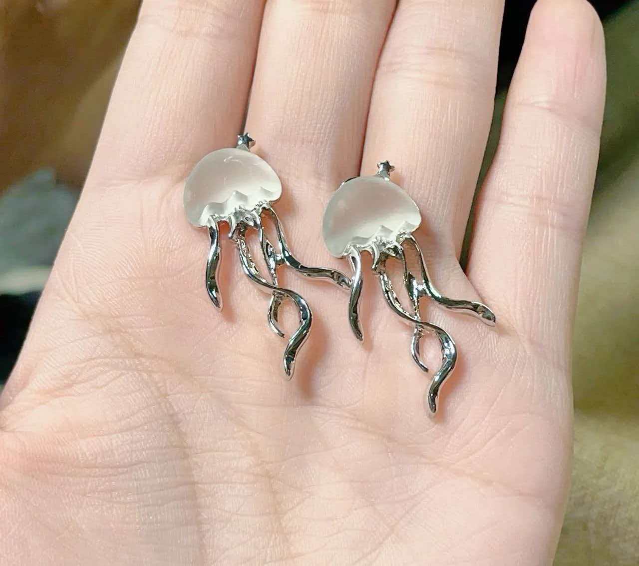 Eco-friendly New Jellyfish Earrings from Korea Dongdaemun Women Fashion Creative Niche Cold Wind Design Jewelry Gift