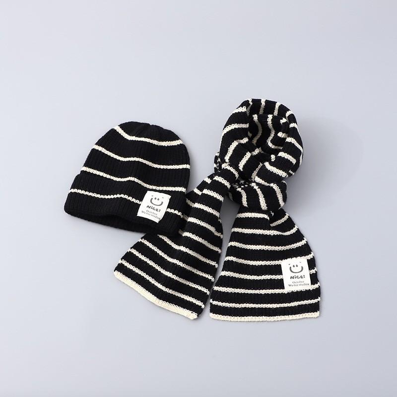 Koreanischer Chic Kinder Mütze Schal Set für Junge Mädchen Schwarz Weiß Farbe Gestreifter Schal Gehäkelte Mütze Set Herbst Winter Warm Gestrickte Mütze