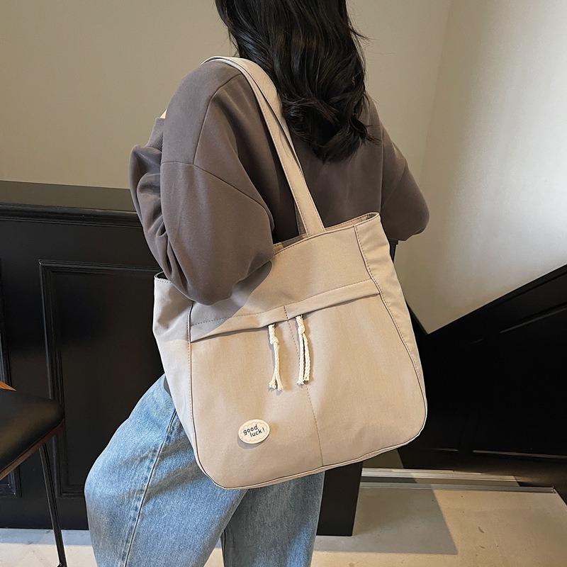 Casual big bag women's new fashionable versatile shoulder bag large-capacity student class commuter bag