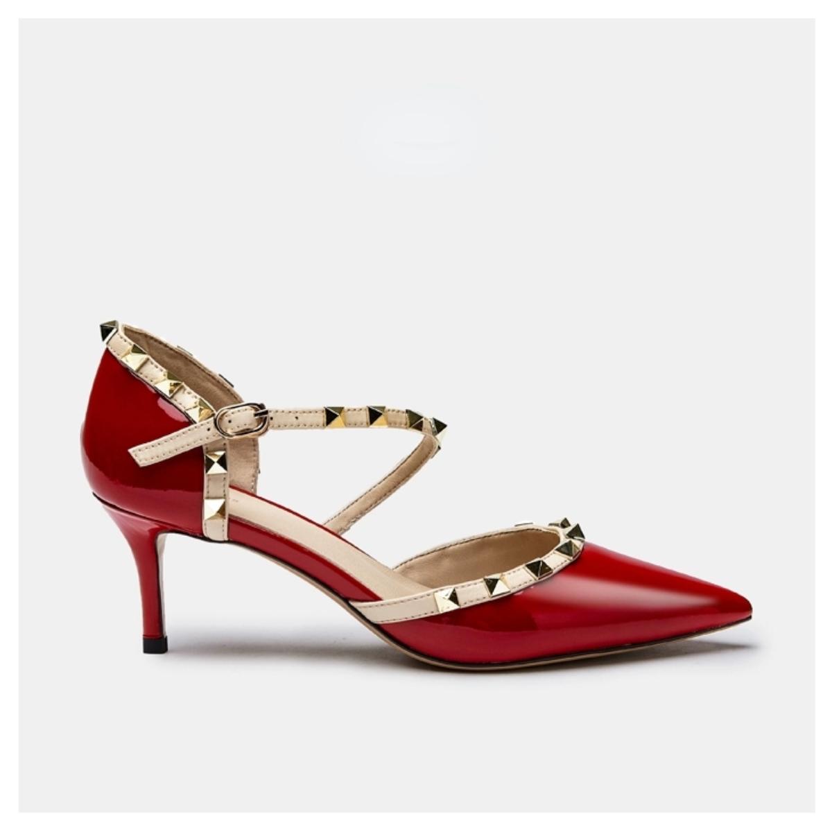 

модные летние женские красные босоножки на высоком каблуке, модный фирменный дизайн, шпилька, дикие сексуальные туфли с острым носком и полыми заклепками, одинарные туфли для женщин 34 красный