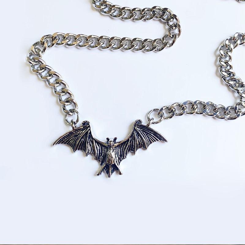Handmade Horror Bat Necklace Pendant - Creative DIY Jewelry Accessory