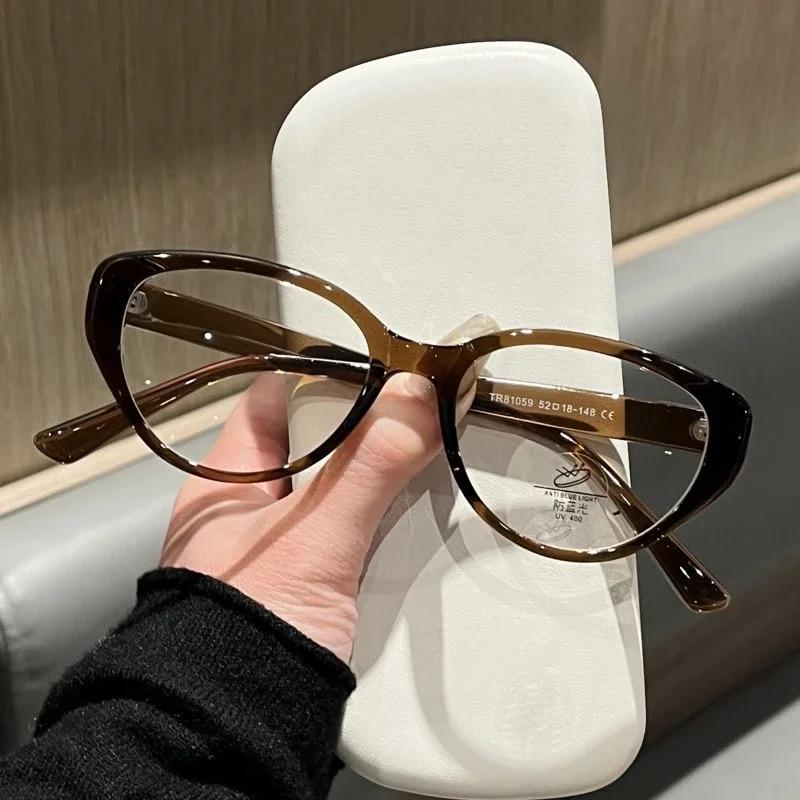 Retro Cat Eye Presbyopic Reading Glasses Anti Blue Light Fashionable Ultra Light Unisex Transparent Eyewear