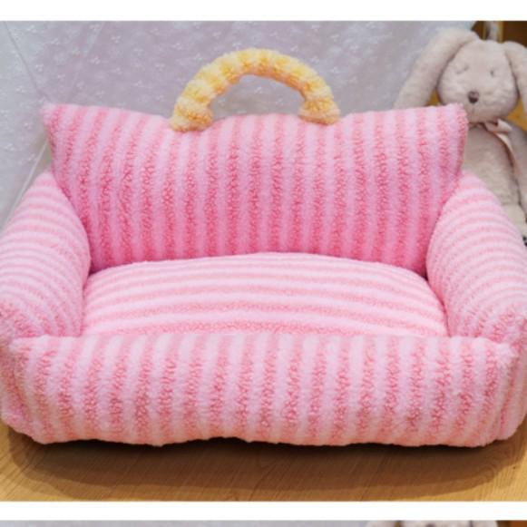 Plush Pet Sofa: Warm, All-Season Bed for Cats and Dogs