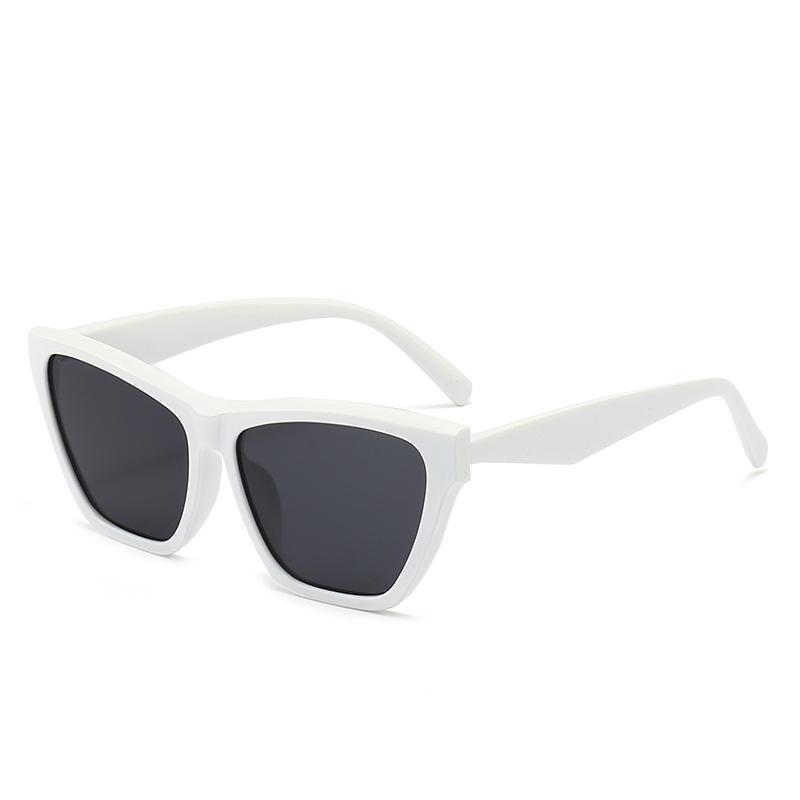 Vintage Cat Eye Square Sunglasses Y2K Girl Style Streetwear Essential Uv400 Protection Sunglasses 5604